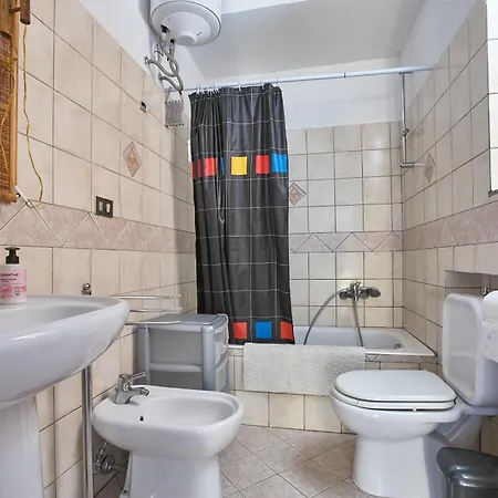 Rustico 'al Casale' Vakantiehuis Gioiosa Marea